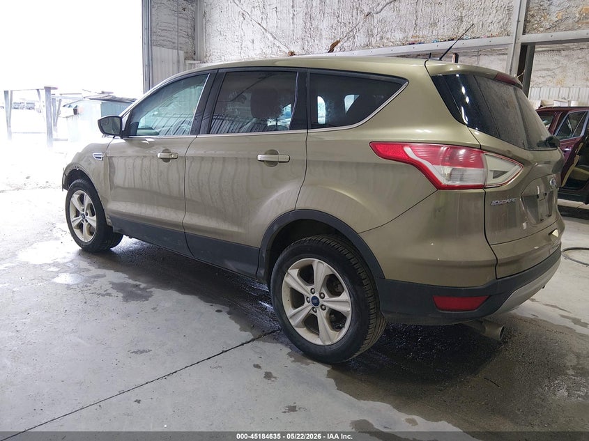 Vin: 1fmcu9gx6dub84332, lot: 45682347, ford escape se 20133