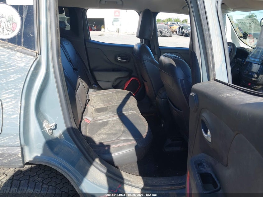 2015 JEEP RENEGADE auction photo 8