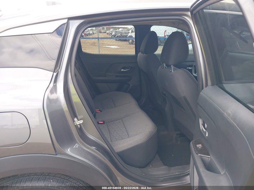 2025 NISSAN KICKS auction photo 8