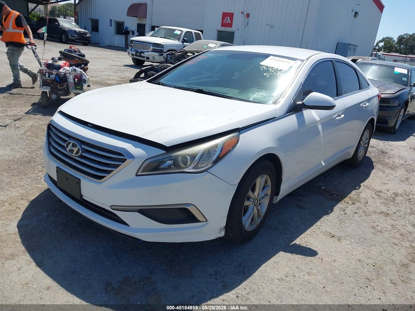 2016 HYUNDAI SONATA auction photo 2