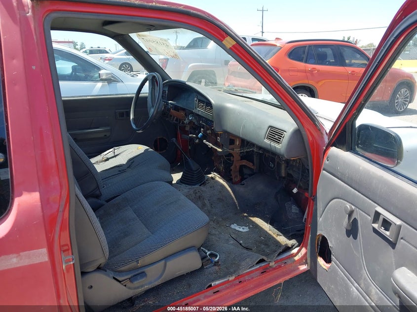 1993 TOYOTA PICKUP auction photo 5