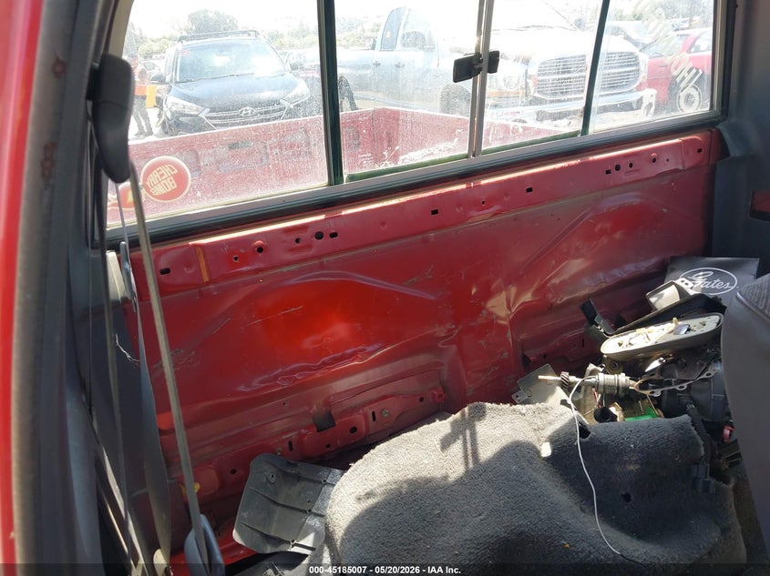 1993 TOYOTA PICKUP auction photo 8