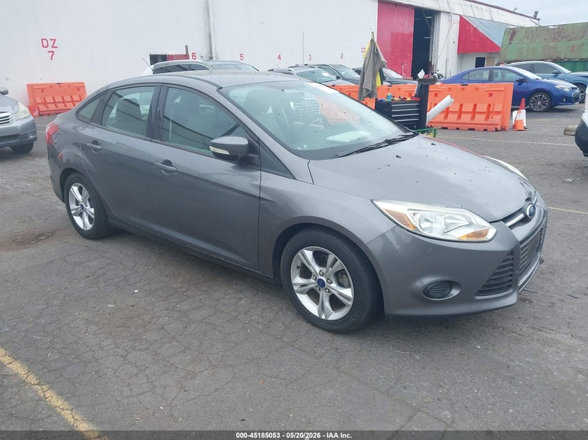 Vin: 1fadp3f29el185412, lot: 45682765, ford focus se 2014 img_1