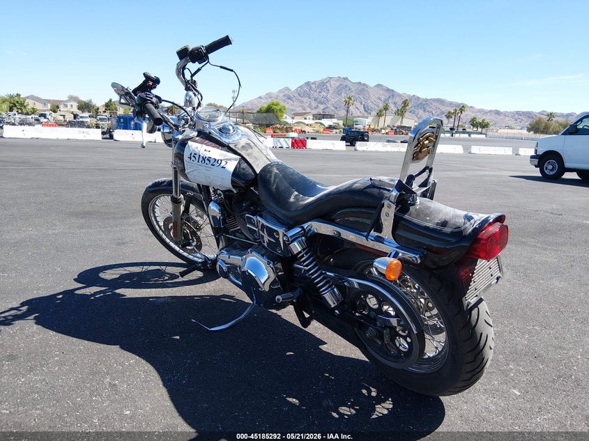 HARLEY-DAVIDSON FXDWGI 2005