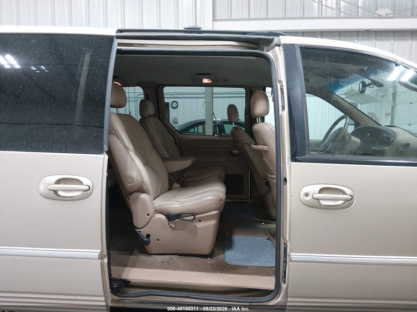 1998 Chrysler Town & Country Lxi VIN: 1C4GT64L8WB646932 Lot: 45185311