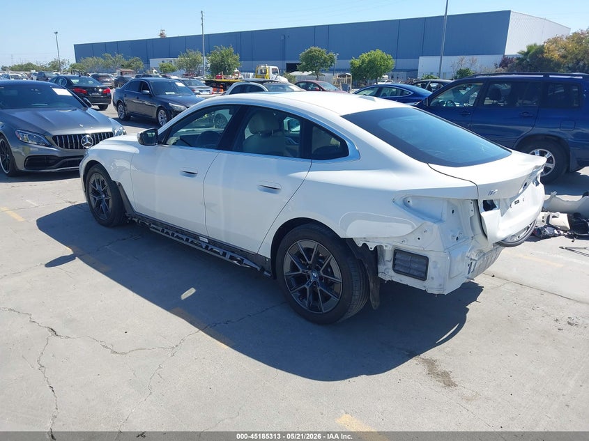 Vin: wby73aw05rfr50687, lot: 45683025, bmw i4 gran coupe edrive40 20243
