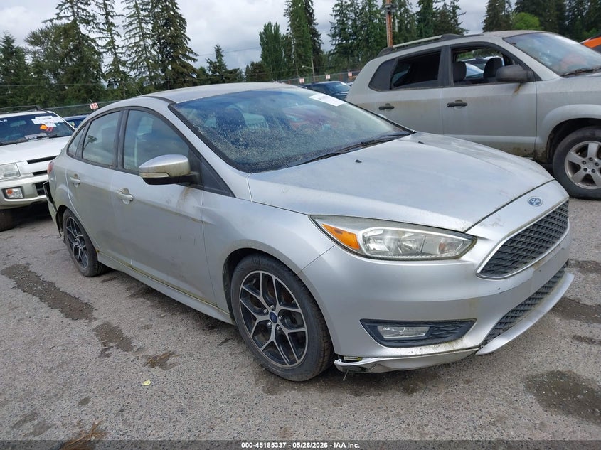 Vin: 1fadp3f28fl358418, lot: 45683049, ford focus se 2015 img_1