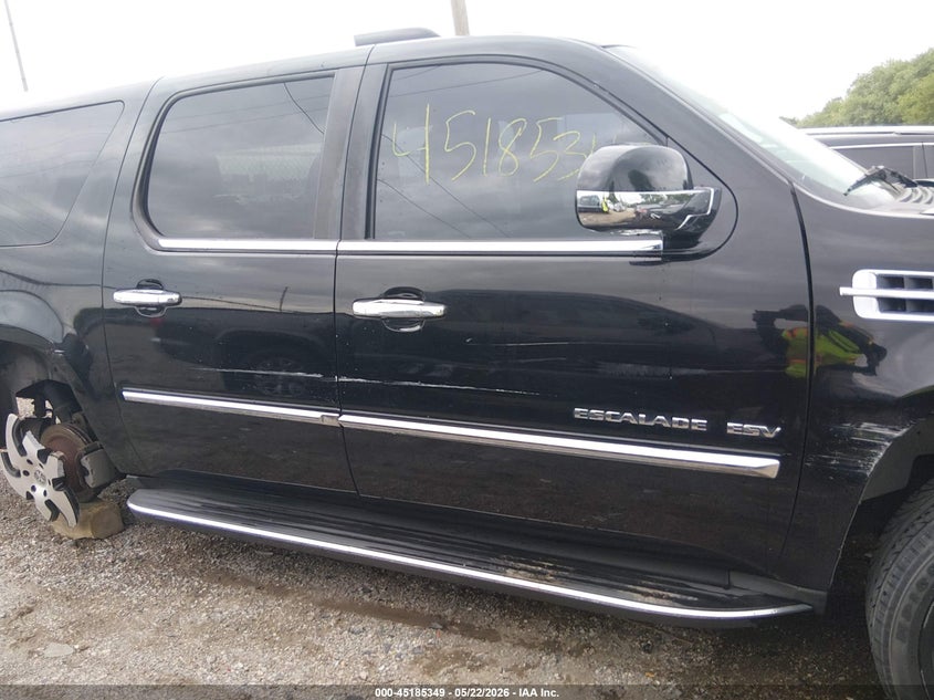 2011 Cadillac Escalade Esv Luxury VIN: 1GYS4HEFXBR331752 Lot: 45185349
