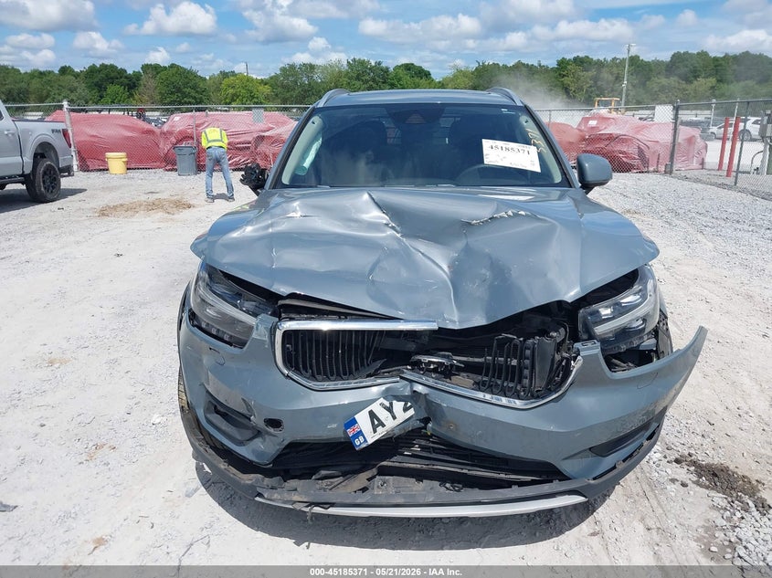 2021 Volvo Xc40 T5 Momentum VIN: YV4162UK0M2542927 Lot: 45185371