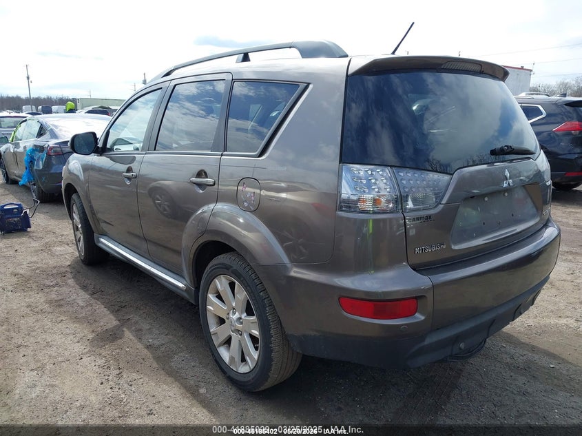 MITSUBISHI OUTLANDER 2013 VIN JA4AS3AW7DU010228