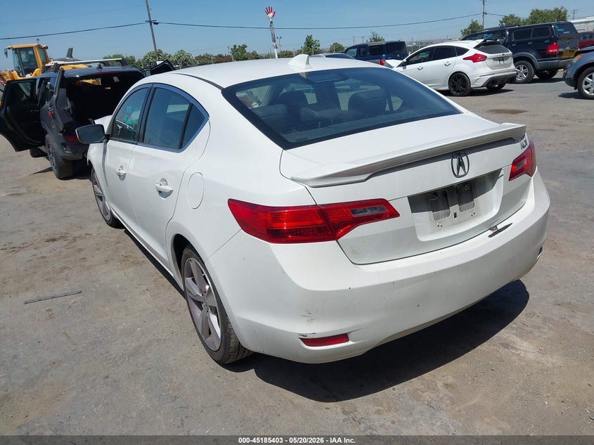 Vin: 19vde1f3xee000606, lot: 45683115, acura ilx 2.0l 20143