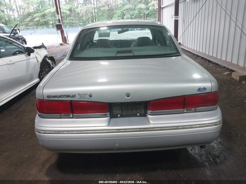 1997 Ford Crown Victoria Lx VIN: 2FALP74W4VX220403 Lot: 45185492