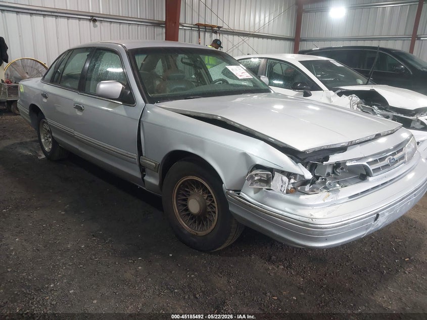 1997 FORD CROWN VICTORIA LX