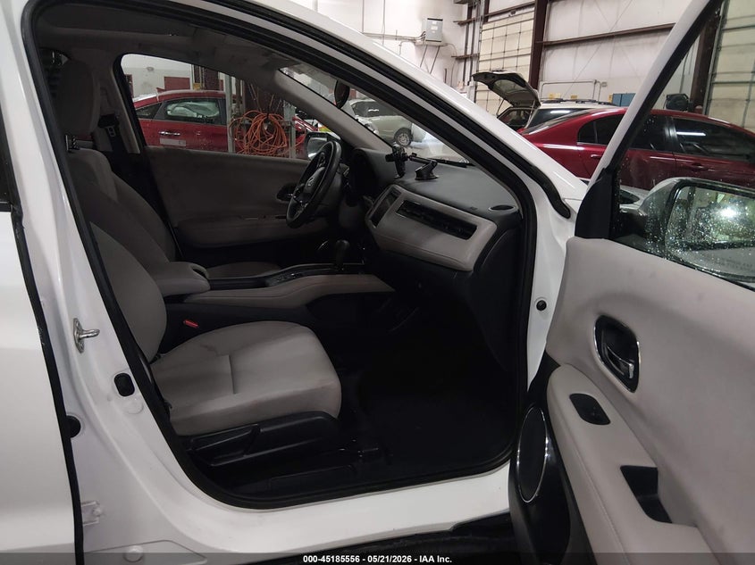 VIN 3CZRU6H59JM714023 2018 HONDA HR-V EX