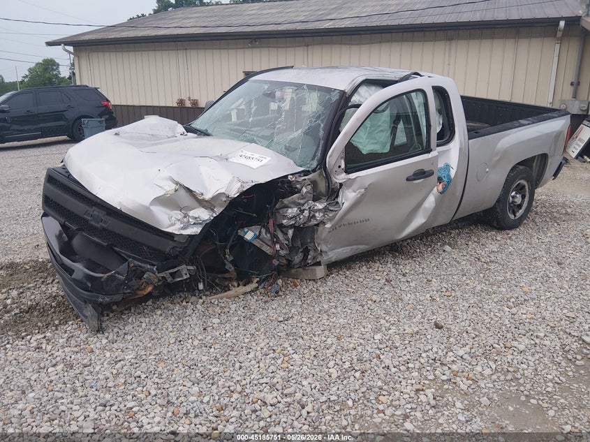 2011 CHEVROLET SILVERADO 1500 auction photo 2