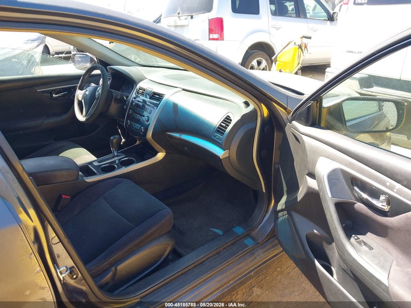 2013 NISSAN ALTIMA auction photo 5