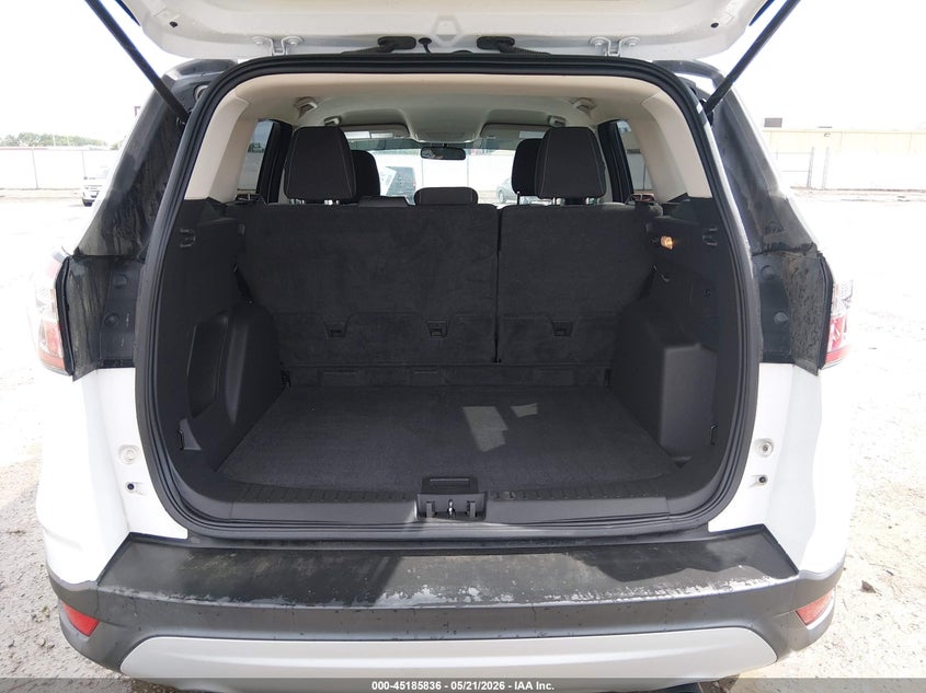VIN 1FMCU0GD6JUD36784 2018 FORD ESCAPE SE