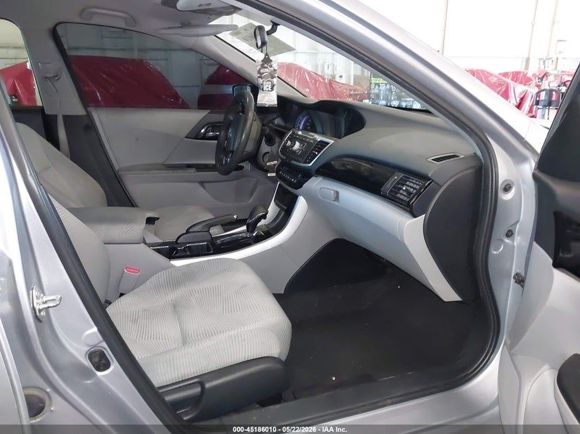 2017 HONDA ACCORD auction photo 5