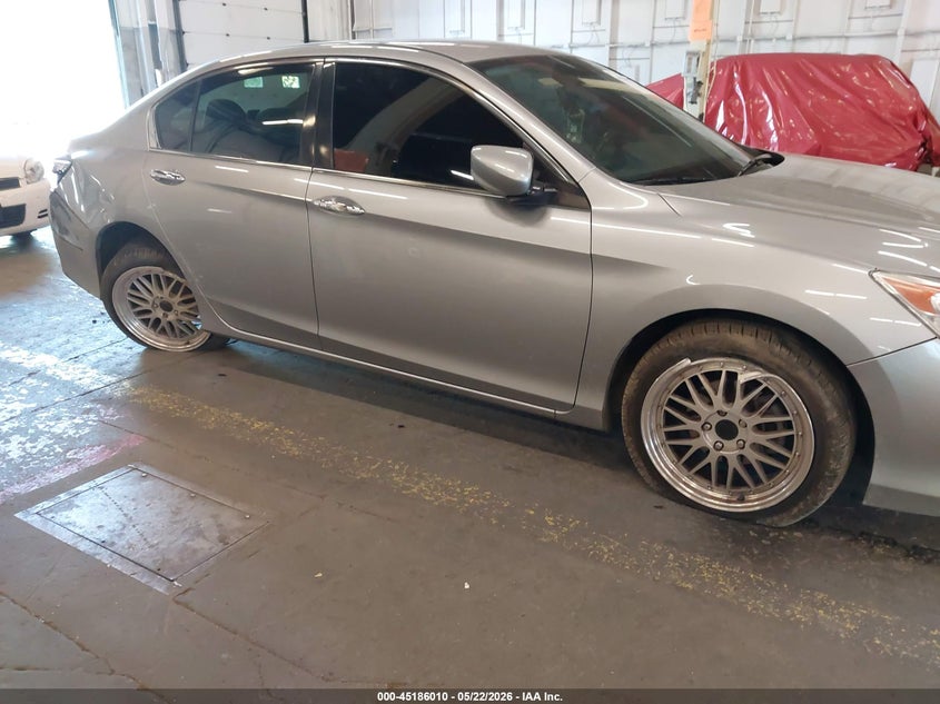 2017 HONDA ACCORD auction photo 6