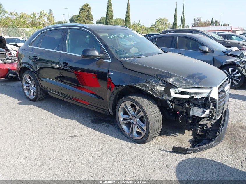 Vin: wa1hccfs3jr004264, lot: 45683724, audi q3 2.0t premium/2.0t sport premium 2018 img_1