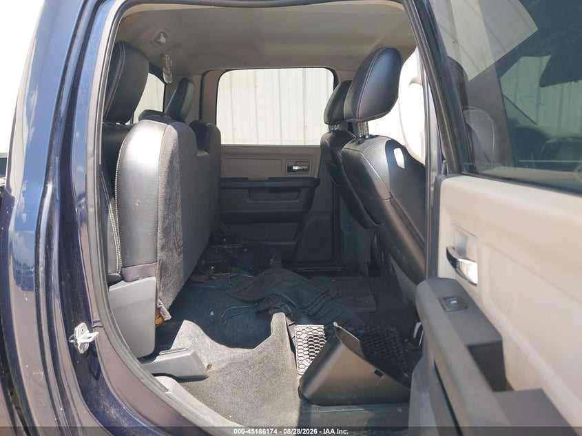 2012 RAM 1500 PICKUP 5.7L V-8 VVT, 390HP