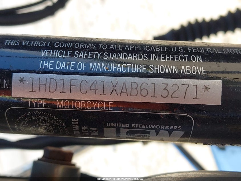 2010 Harley-Davidson Flhtcu VIN: 1HD1FC41XAB613271 Lot: 45186183