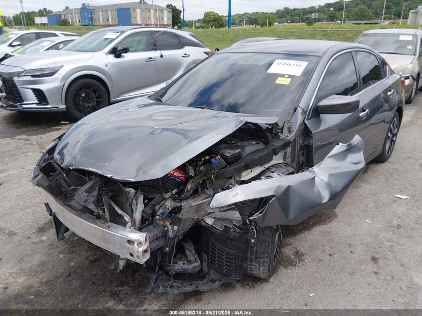 VIN 1N4AL3APXJC111198 2018 NISSAN ALTIMA 2.5 SV