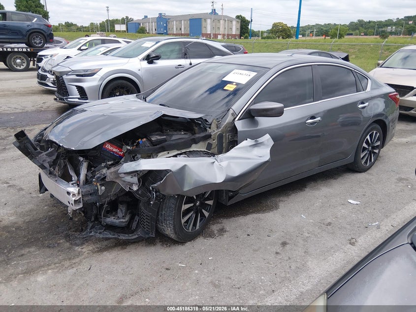 VIN 1N4AL3APXJC111198 2018 NISSAN ALTIMA 2.5 SV