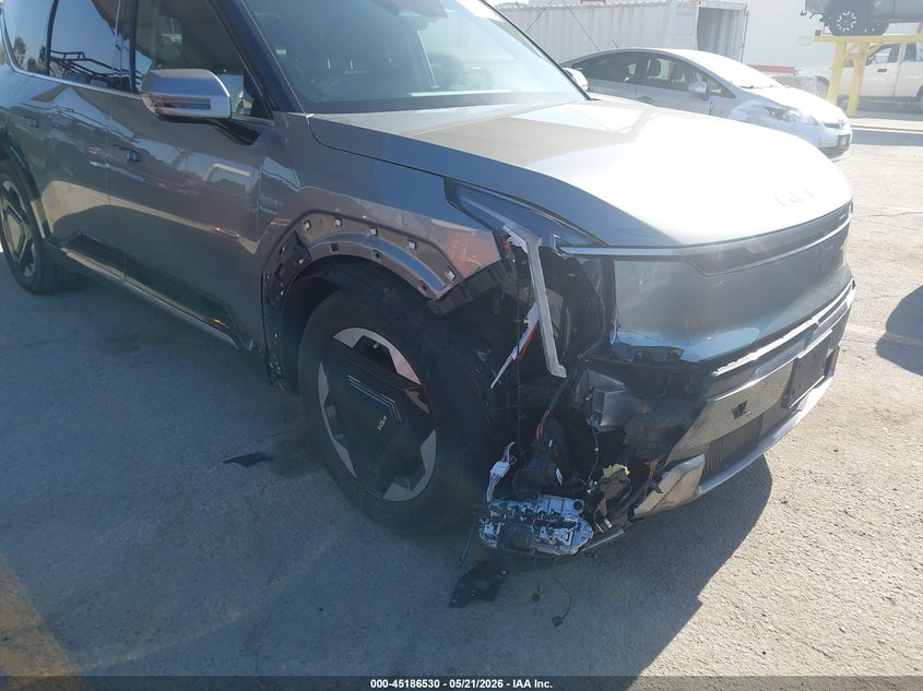 2024 Kia Ev9 Land VIN: KNDADFS54R6033792 Lot: 45186530