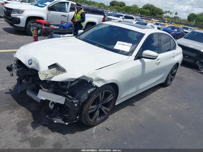 Vin: 3mw5r1j02n8c57235, lot: 45684345, bmw 330i 20222