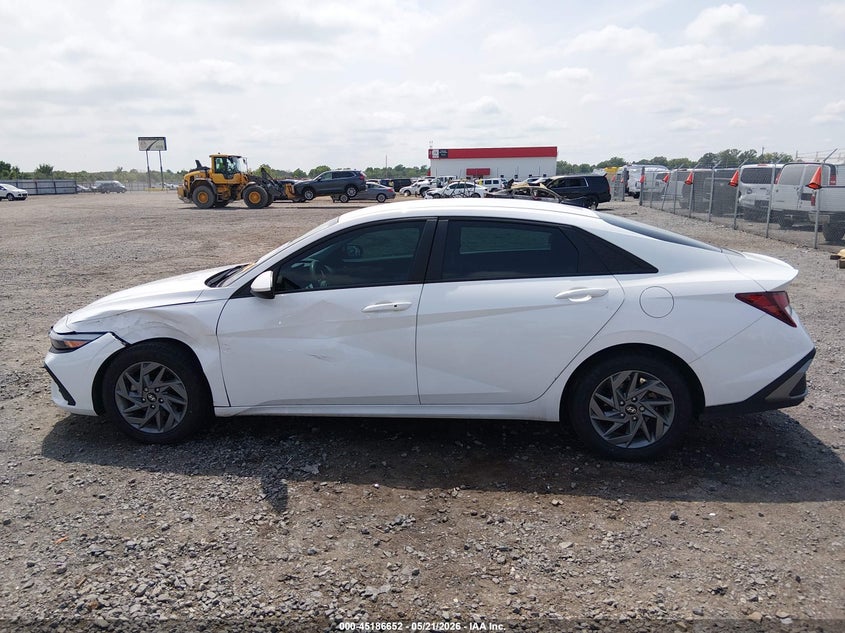 AtlanticExpress - Hyundai Elantra