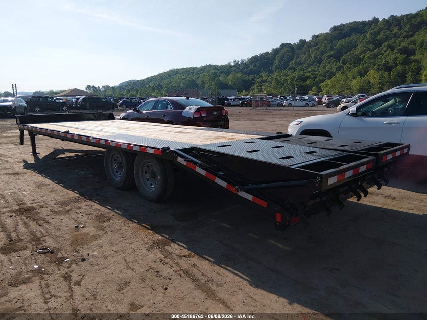 2025 OTHER SURE-TRAC FLATBED TRAILER TRAILER N/A