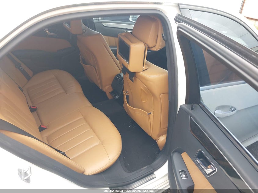 2010 Mercedes-Benz E 550 VIN: WDDHF7CB3AA093234 Lot: 45186923