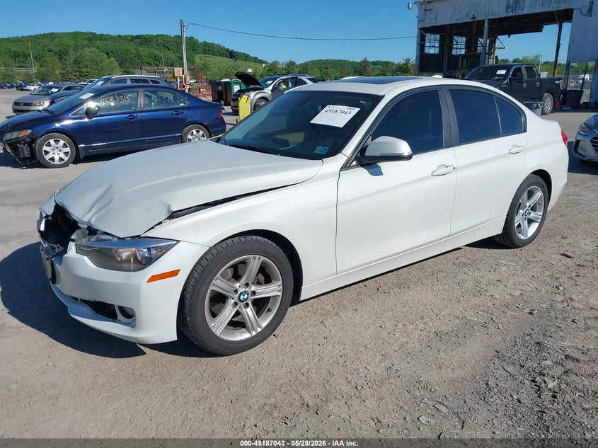 Vin: wba3b3c56df541327, lot: 45684755, bmw 328i xdrive 20132