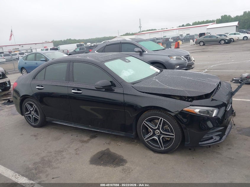 2020 Mercedes-Benz A 220 4Matic VIN: W1K3G4FB9LJ235218 Lot: 45187056