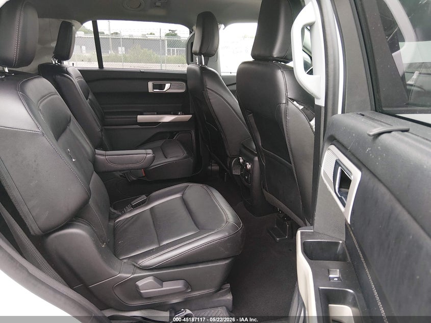 2021 FORD EXPLORER auction photo 8