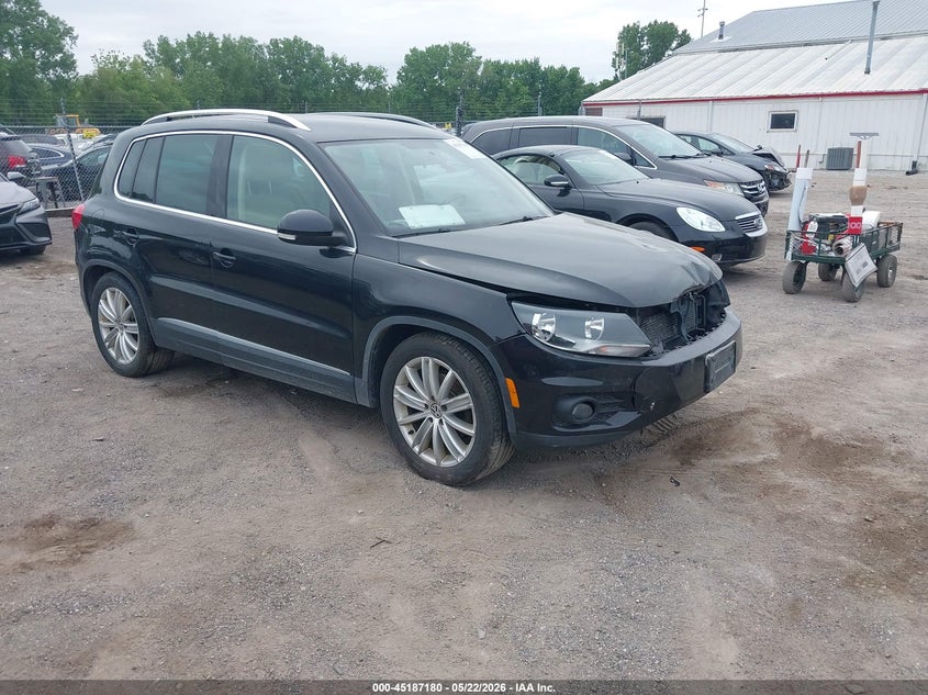 2013 VOLKSWAGEN TIGUAN SE