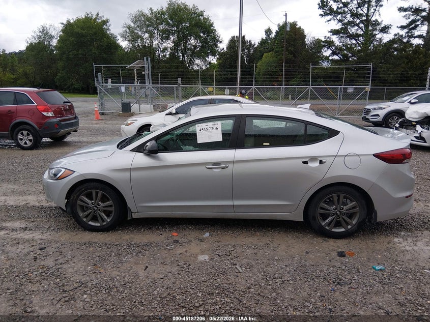 VIN 5NPD84LF0HH054737 2017 HYUNDAI ELANTRA SE