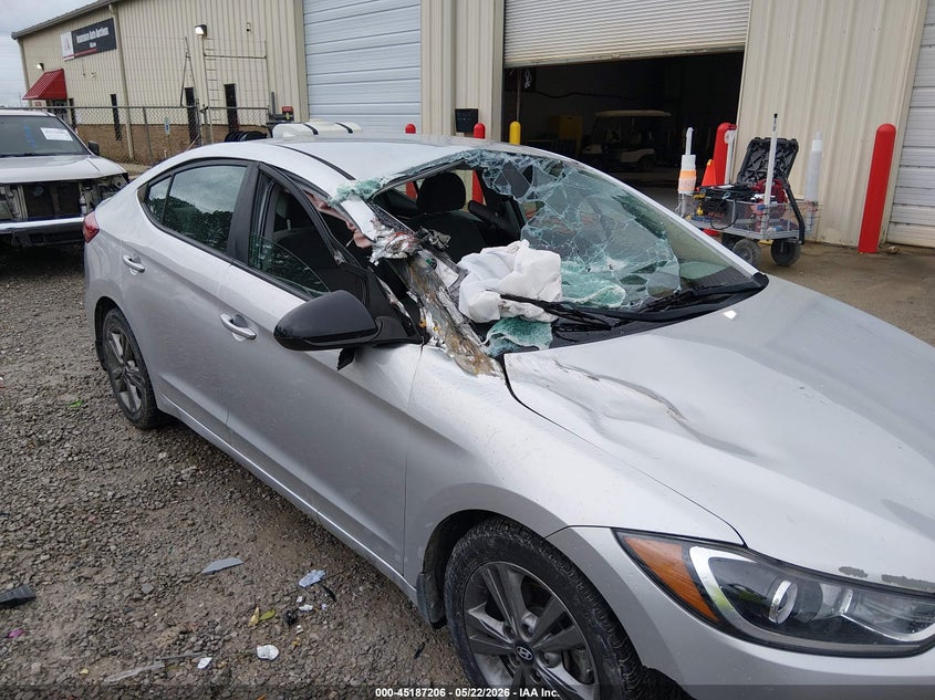 VIN 5NPD84LF0HH054737 2017 HYUNDAI ELANTRA SE