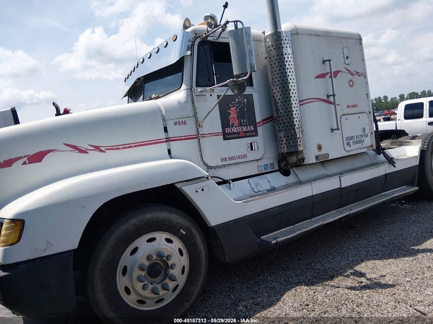 1FUYDSYBXNH516585 1992 Freightliner Conventional Fld120 photo 1