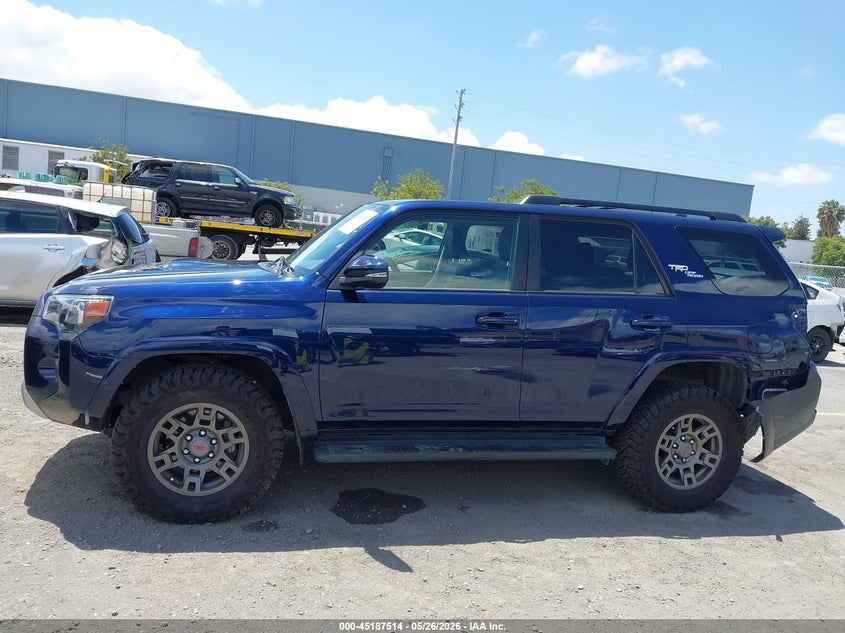 2020 Toyota 4Runner Trd Off Road Premium VIN: JTEBU5JR2L5831560 Lot: 45187514