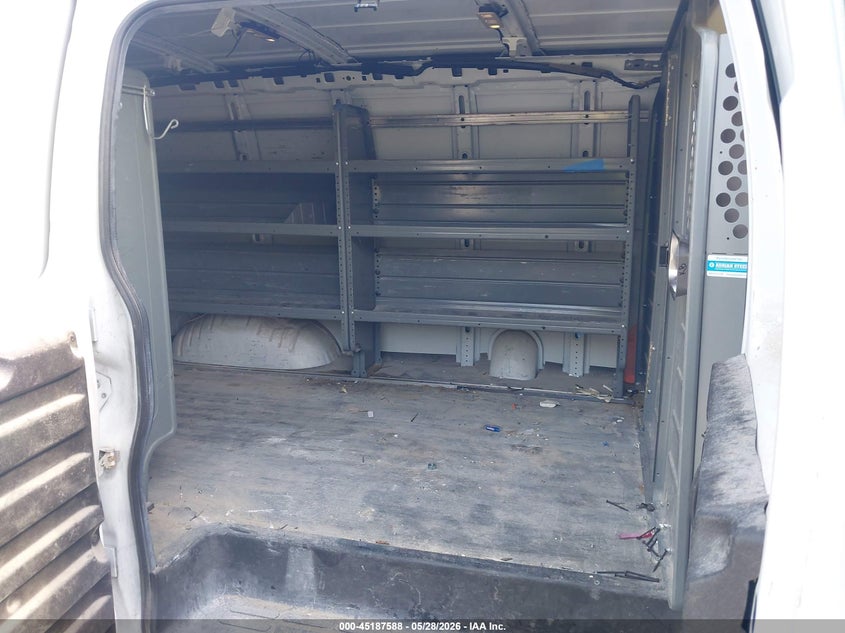 2018 GMC SAVANA 2500 auction photo 8