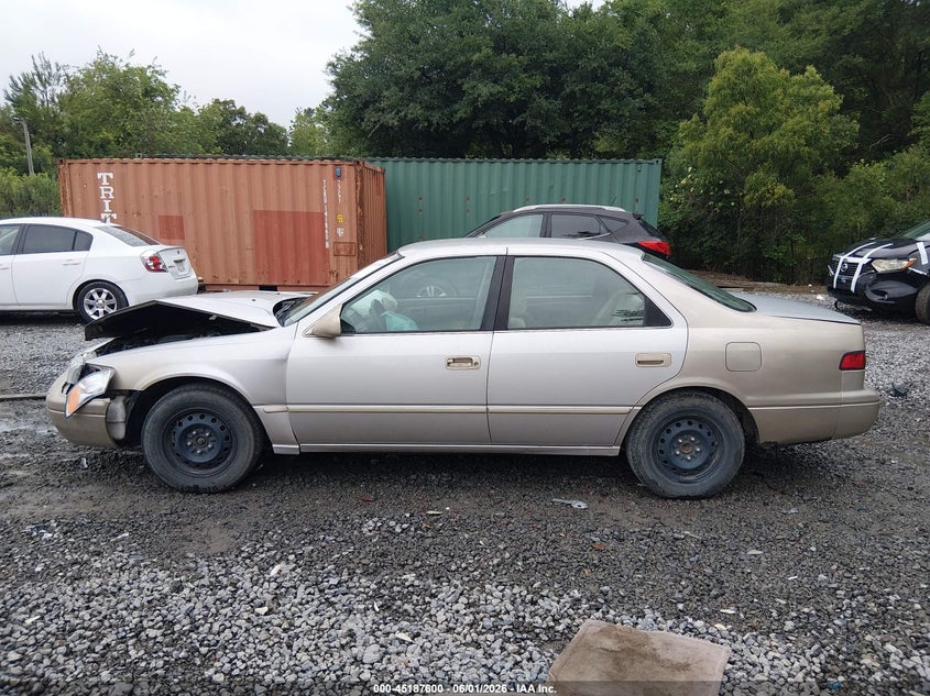1999 Toyota Camry Le VIN: 4T1BG22K6XU397677 Lot: 45187600