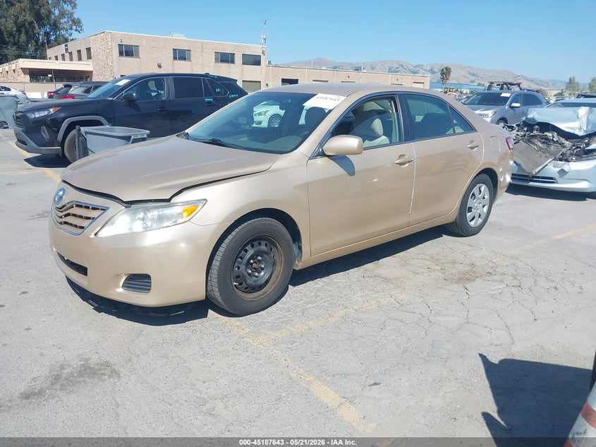 2011 Toyota Camry Le 4T1BF3EKXBU208672 photo 1