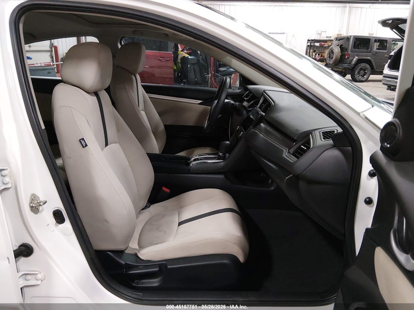 2018 HONDA CIVIC auction photo 5