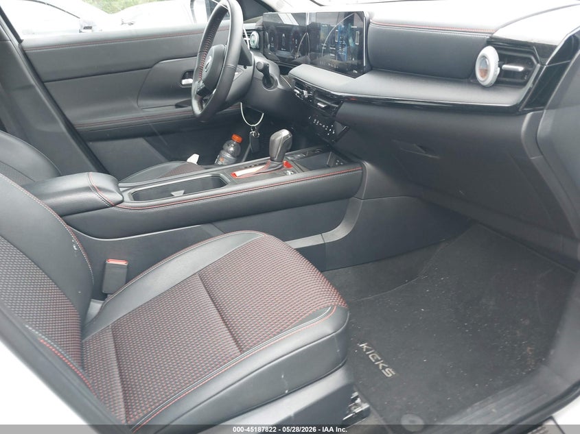 VIN 3N8AP6DD6TL338532 2026 NISSAN KICKS SR
