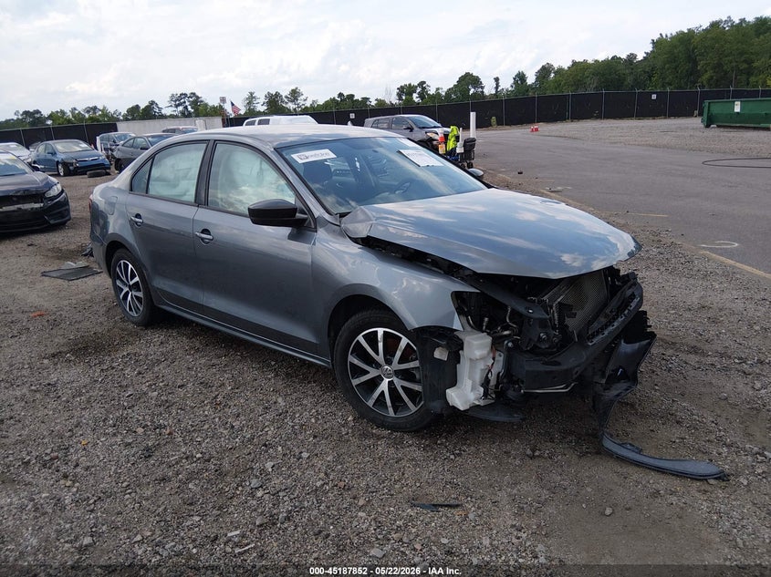 2016 VOLKSWAGEN JETTA auction photo 1