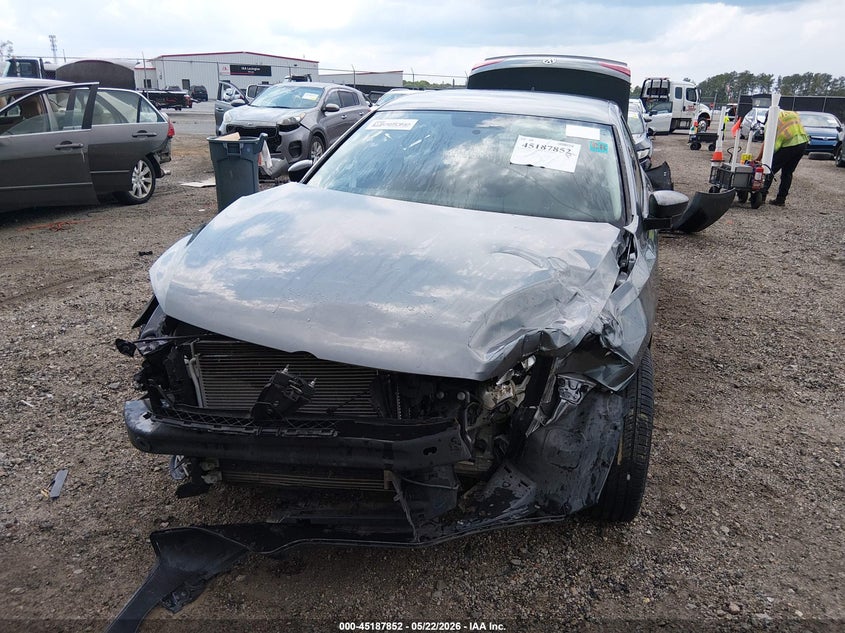 2016 VOLKSWAGEN JETTA auction photo 6