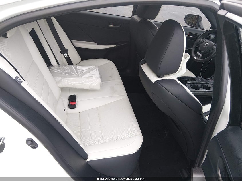 2024 LEXUS IS 350 auction photo 8