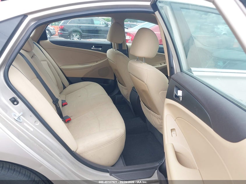 2011 HYUNDAI SONATA SEDAN 2.4L I-4 DI, DOHC, VVT, 198HP